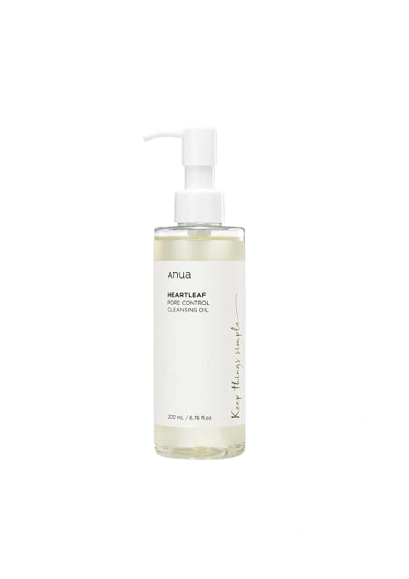 Kiehl's Heartleaf cleansing oil bottle on a white background