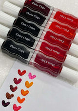 Set of Daiya Chips in black and red packaging with sample chips on a white background