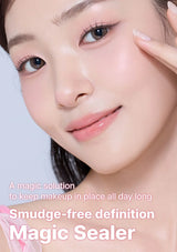 Model with defined eye makeup in the SO NATURAL Magic Sealer campaign
