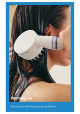Wetting the hair with Puresome Brush Shower