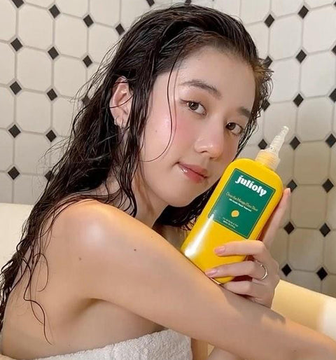 Archive photograph of Eleanor with JULIOLY Silk Keratin Repair Treatment